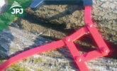 Self-grabbing timber tongs with handle JPJ
